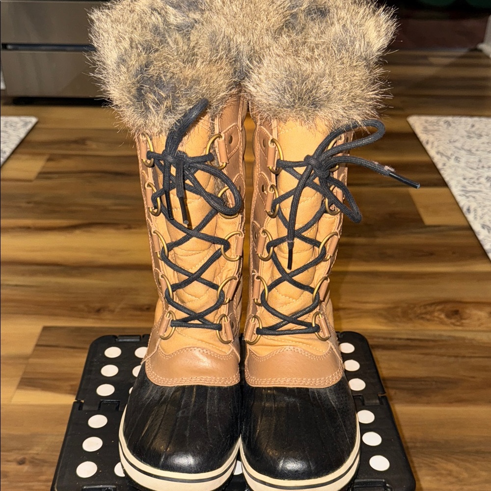 Women's Tall Sorel Snow Boot with Faux Fur Top Lining